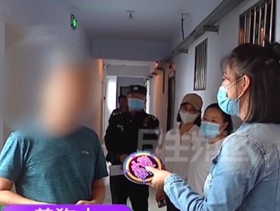 探究狗为什么见老人就咬的原因（揭秘狗咬老人现象的背后真相）
